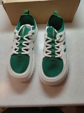 Hobibear Men’s White and Green Casual Sneakers